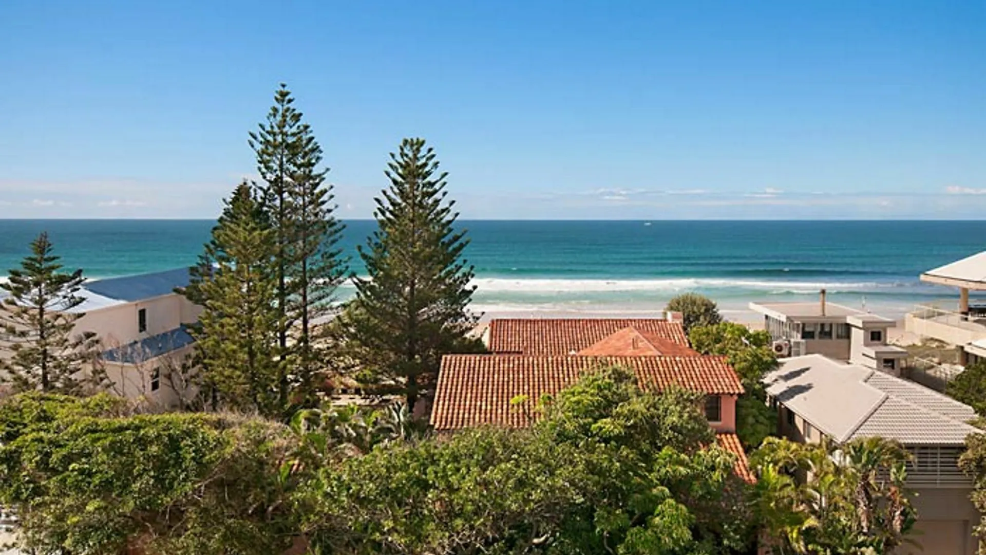 Bougainvillea Gold Coast Holiday Apartments 4*,